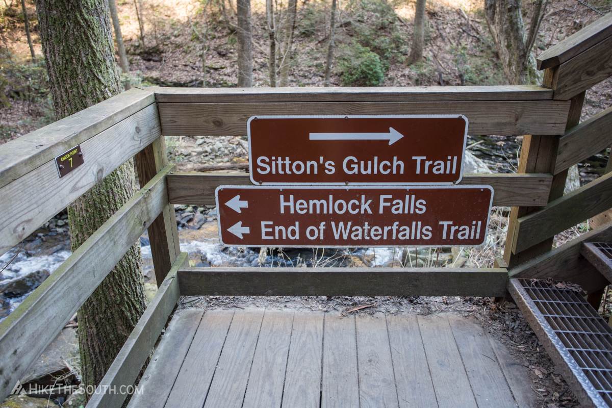 Cloudland Canyon Sitton's Gulch Trail. 
Intersection of the Sitton's Gulch Trail and the Waterfalls Trail.